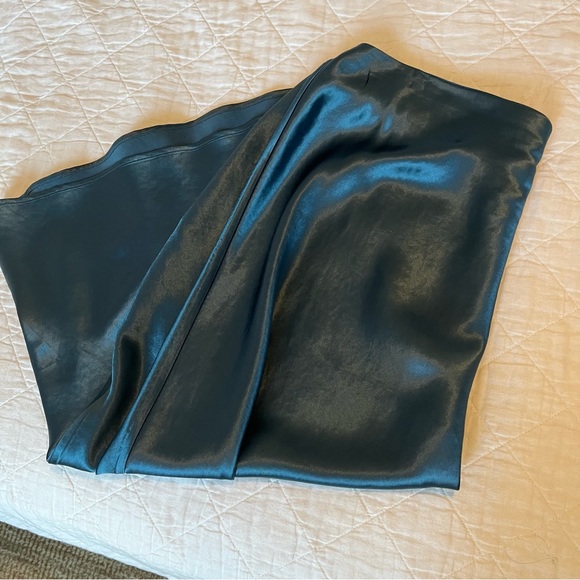 Shaina Mote - Mar Skirt - Piscine - 16 - Picture 5 of 10